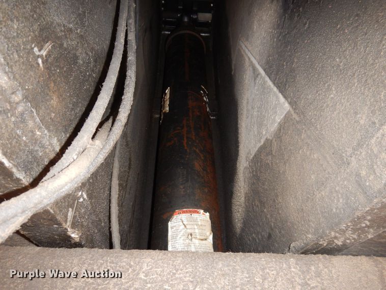 image for item DK2042 2004 Benson  end dump trailer