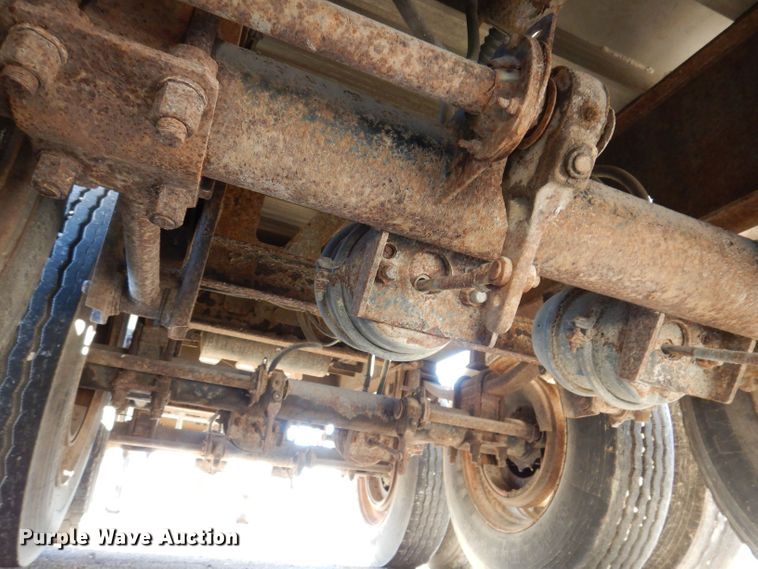 image for item DK2042 2004 Benson  end dump trailer