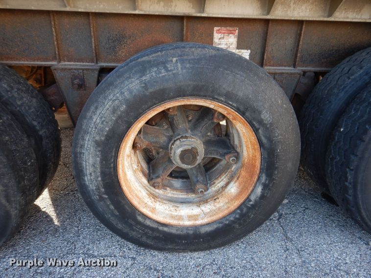 image for item DK2042 2004 Benson  end dump trailer