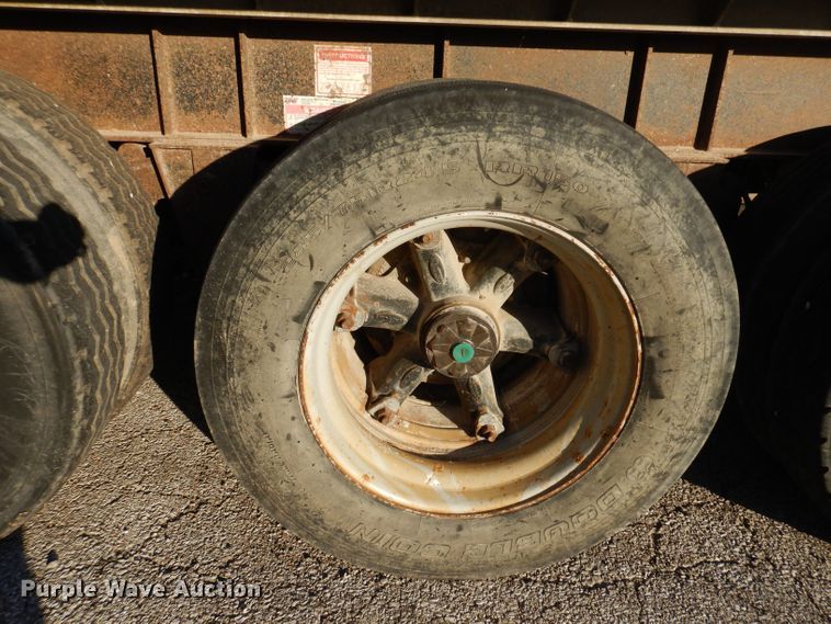 image for item DK2042 2004 Benson  end dump trailer