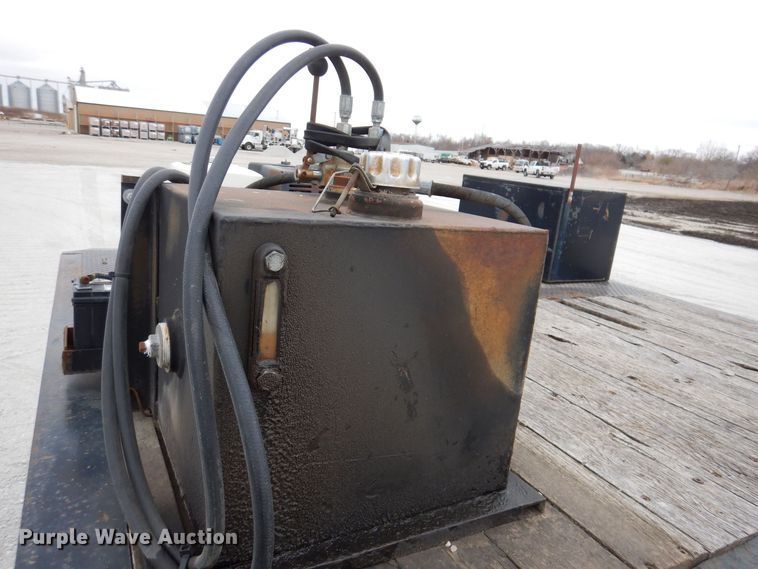 image for item DK2053 1995 Trail-Eze DHT7048  drop deck equipment trailer