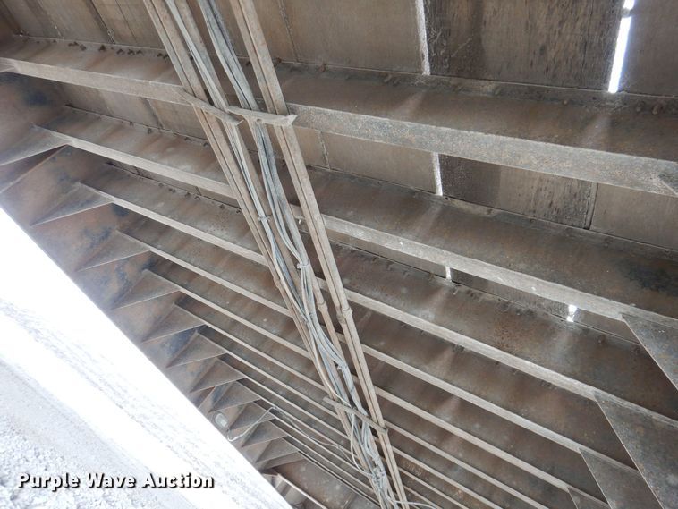 image for item DK2053 1995 Trail-Eze DHT7048  drop deck equipment trailer