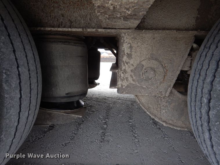 image for item DK2053 1995 Trail-Eze DHT7048  drop deck equipment trailer