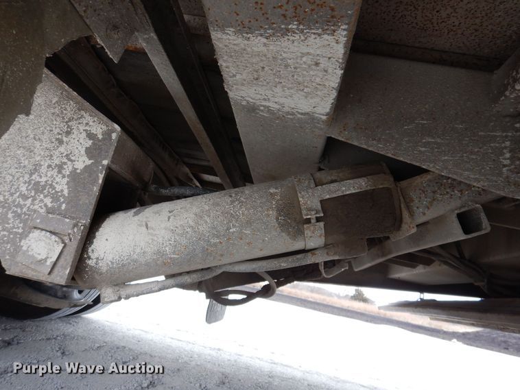 image for item DK2053 1995 Trail-Eze DHT7048  drop deck equipment trailer