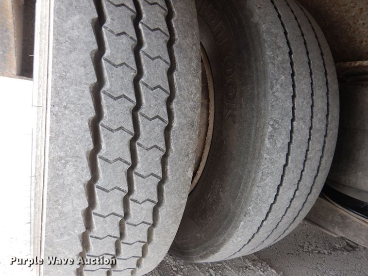 image for item DK2053 1995 Trail-Eze DHT7048  drop deck equipment trailer