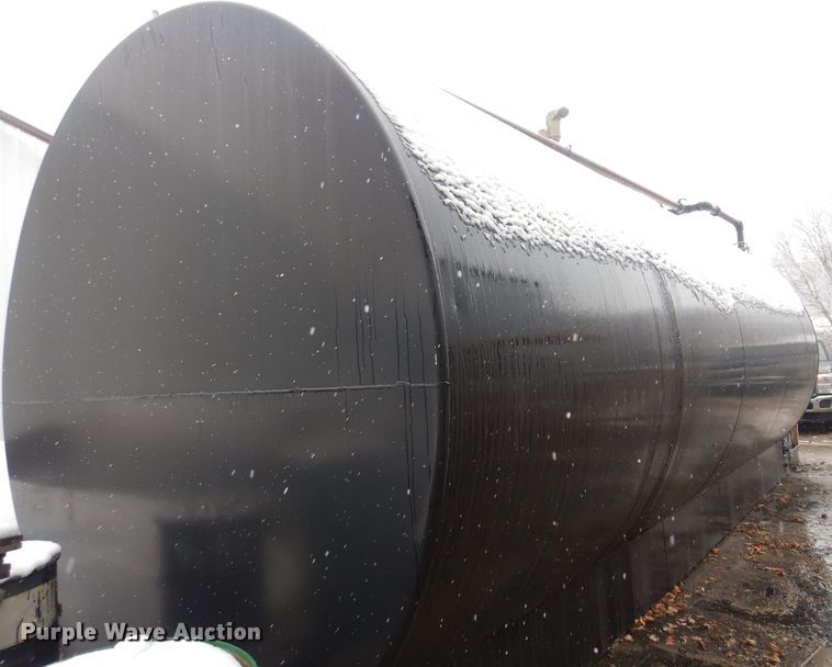 image for item DK2055 Asphalt rejuvenator tank