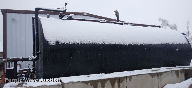 image for item DK2055 Asphalt rejuvenator tank