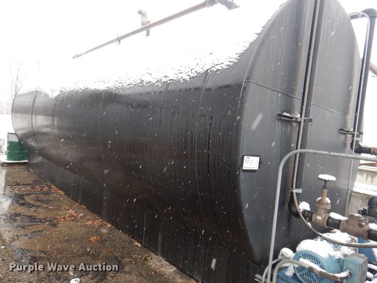 image for item DK2055 Asphalt rejuvenator tank