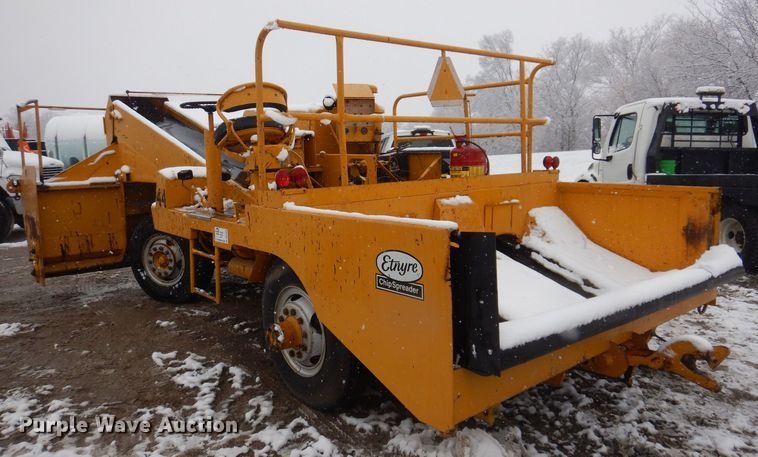 image for item DK2056 Entyre  chip spreader