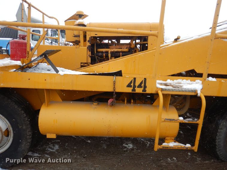 image for item DK2056 Entyre  chip spreader