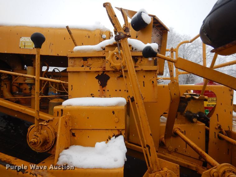 image for item DK2056 Entyre  chip spreader