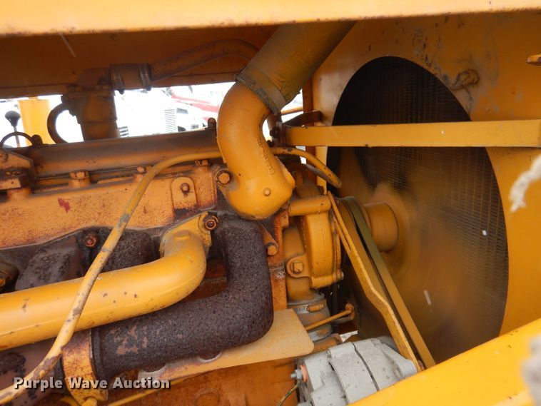 image for item DK2056 Entyre  chip spreader