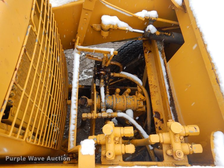 image for item DK2056 Entyre  chip spreader