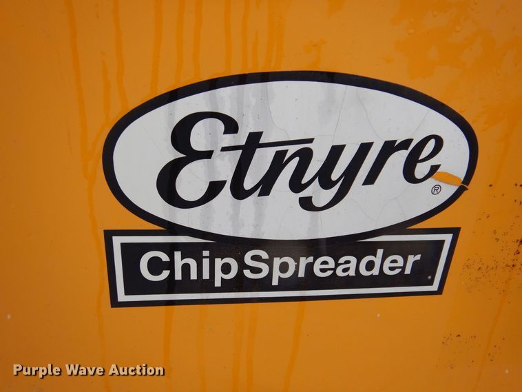 image for item DK2056 Entyre  chip spreader