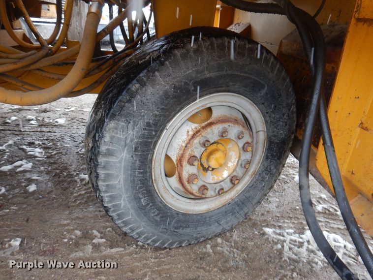 image for item DK2056 Entyre  chip spreader