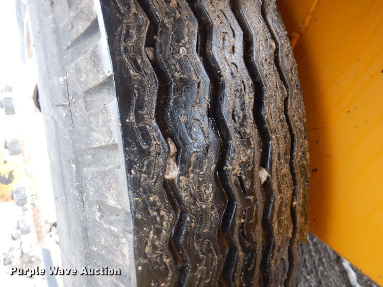 image for item DK2056 Entyre  chip spreader