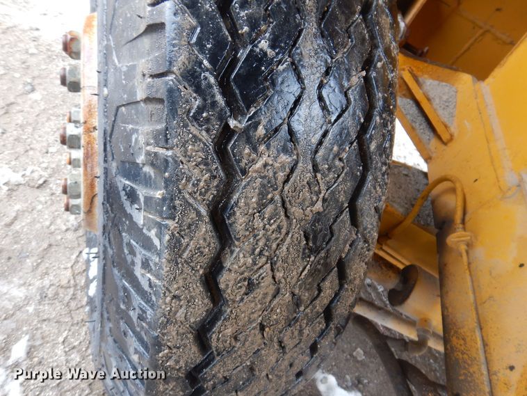 image for item DK2056 Entyre  chip spreader