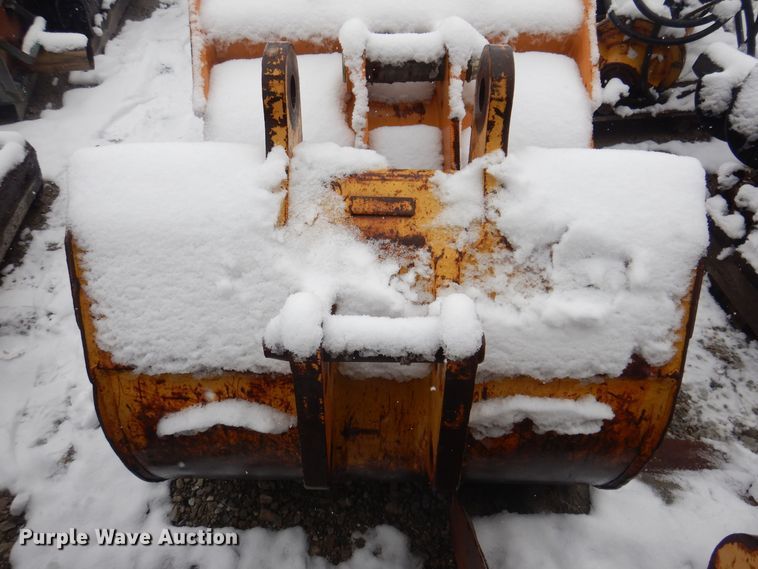 image for item DK2057 (2) backhoe buckets