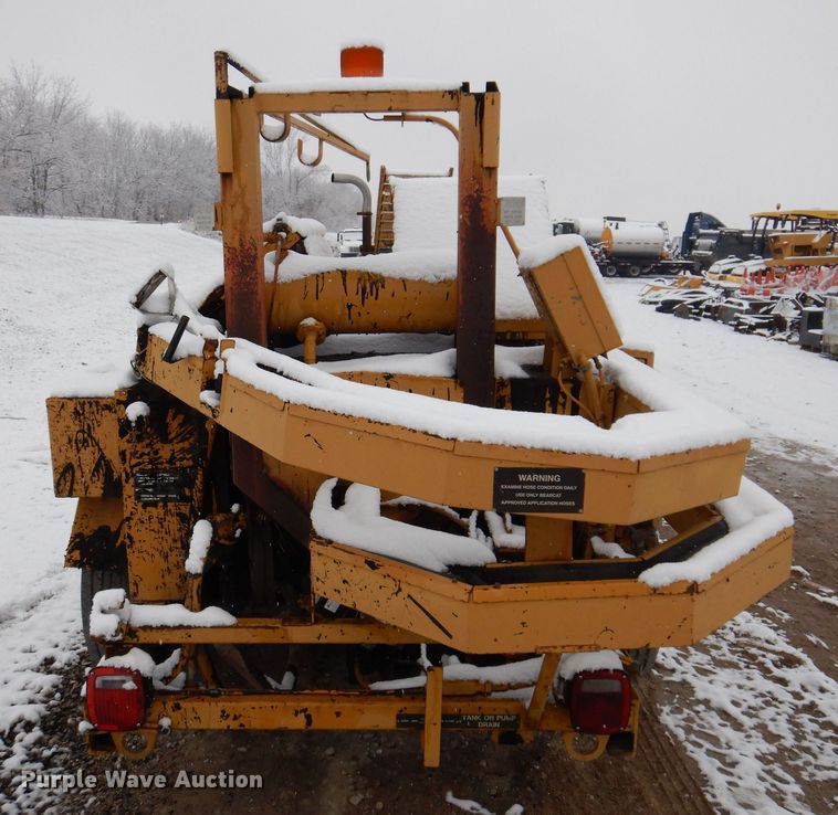 image for item DK2058 2006 Bear Cat BK250D  pothole patcher