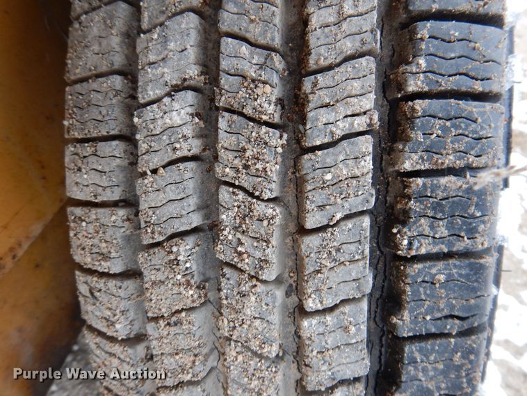 image for item DK2058 2006 Bear Cat BK250D  pothole patcher