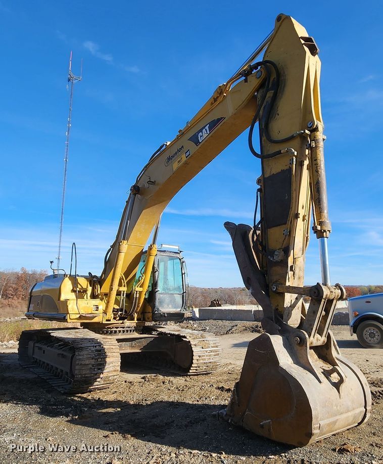 image for item DM4862 2005 Caterpillar 330CL  excavator