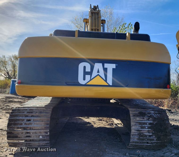 image for item DM4862 2005 Caterpillar 330CL  excavator