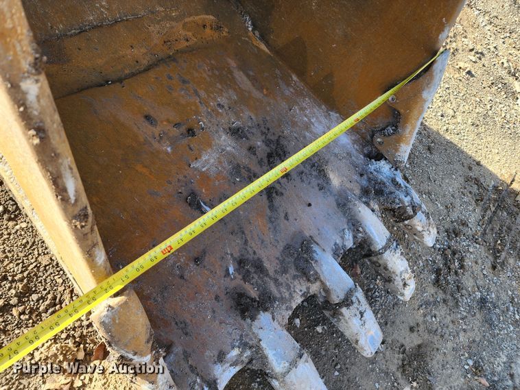 image for item DM4862 2005 Caterpillar 330CL  excavator