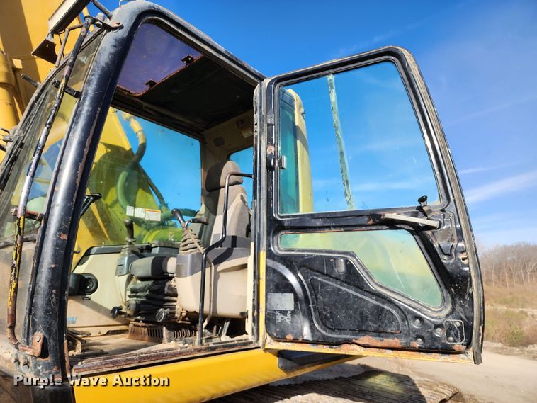 image for item DM4862 2005 Caterpillar 330CL  excavator