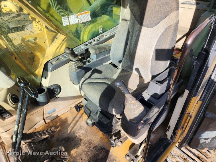 image for item DM4862 2005 Caterpillar 330CL  excavator