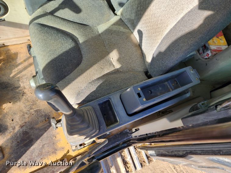 image for item DM4862 2005 Caterpillar 330CL  excavator