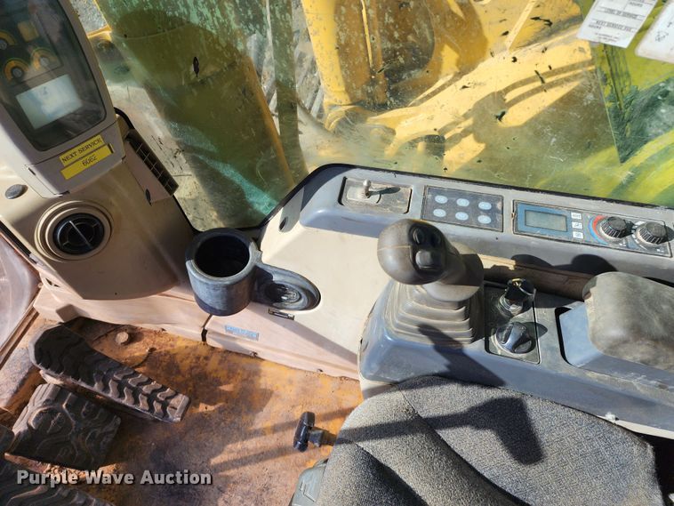 image for item DM4862 2005 Caterpillar 330CL  excavator