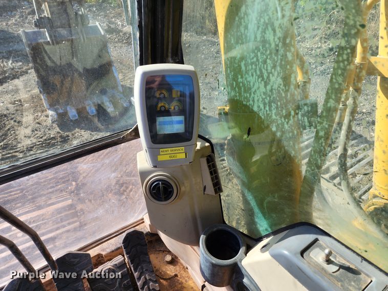 image for item DM4862 2005 Caterpillar 330CL  excavator