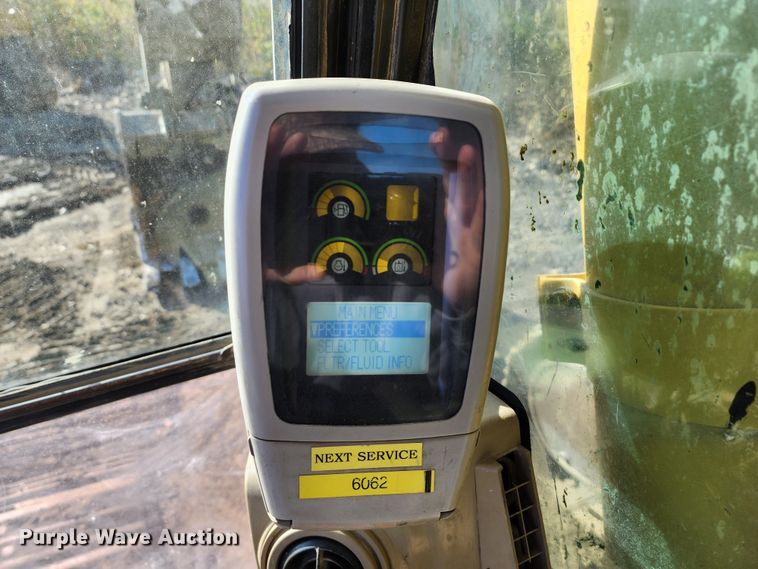 image for item DM4862 2005 Caterpillar 330CL  excavator