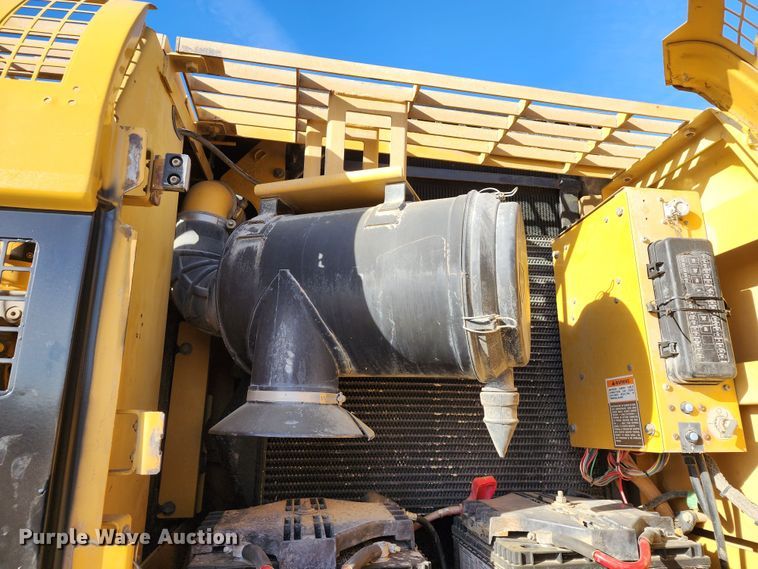 image for item DM4862 2005 Caterpillar 330CL  excavator