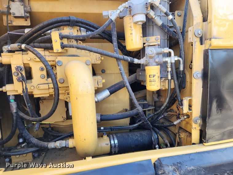 image for item DM4862 2005 Caterpillar 330CL  excavator