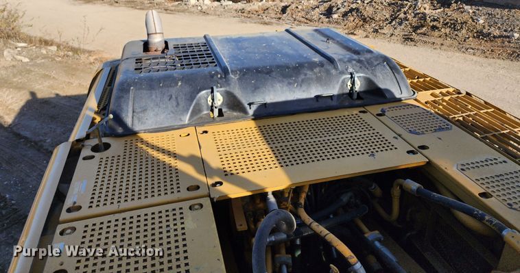 image for item DM4862 2005 Caterpillar 330CL  excavator