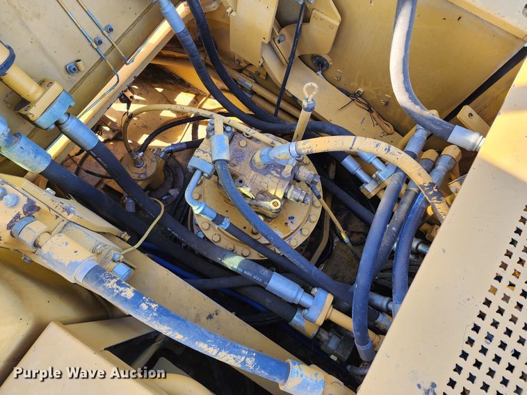 image for item DM4862 2005 Caterpillar 330CL  excavator