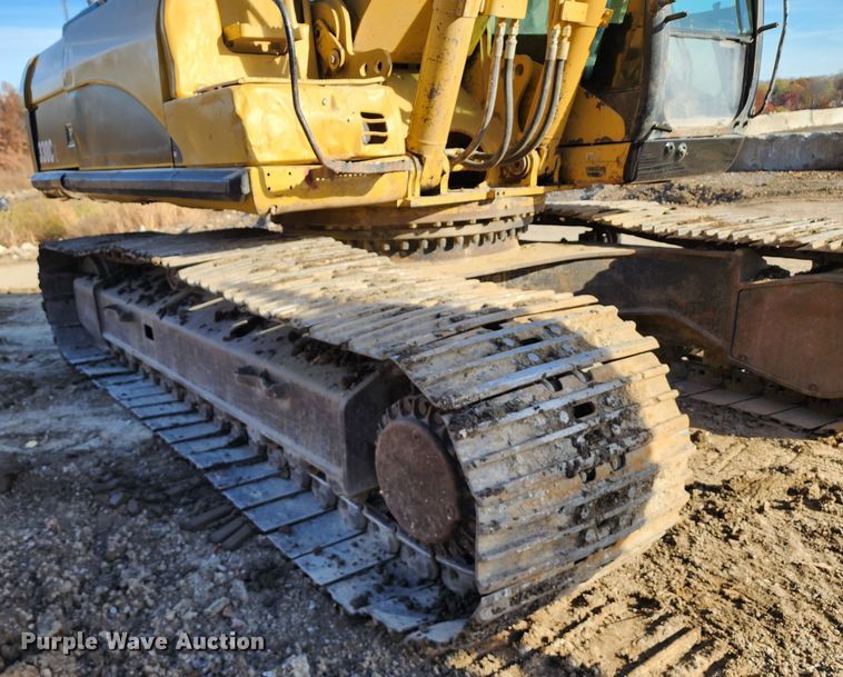 image for item DM4862 2005 Caterpillar 330CL  excavator
