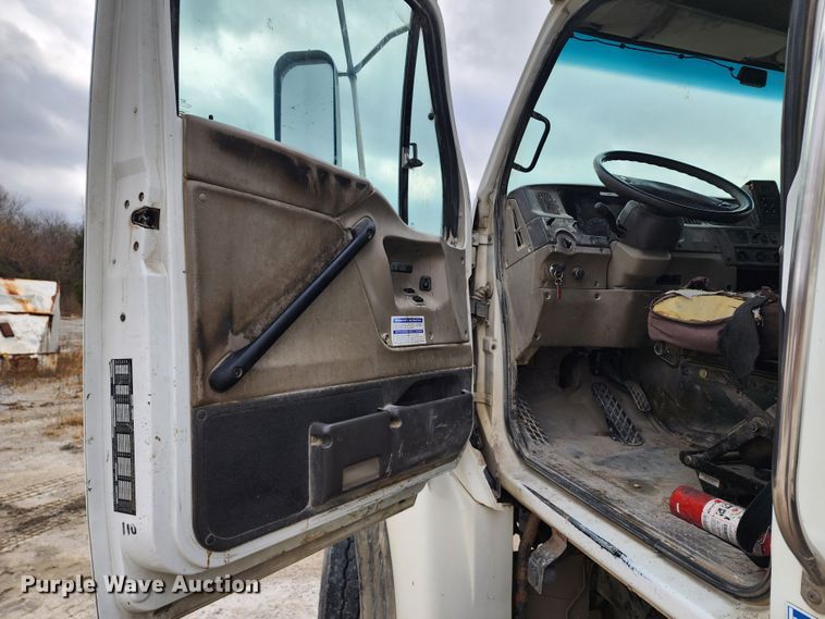 image for item DM4871 2007 Sterling LT9500  ready mix truck