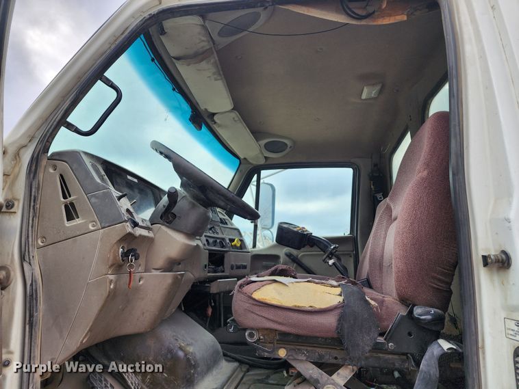 image for item DM4871 2007 Sterling LT9500  ready mix truck