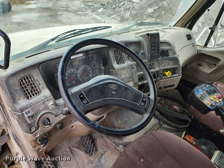 image for item DM4871 2007 Sterling LT9500  ready mix truck