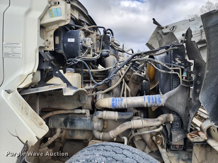 image for item DM4871 2007 Sterling LT9500  ready mix truck