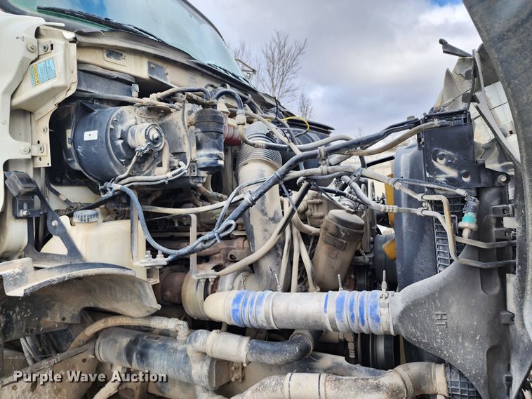 image for item DM4871 2007 Sterling LT9500  ready mix truck