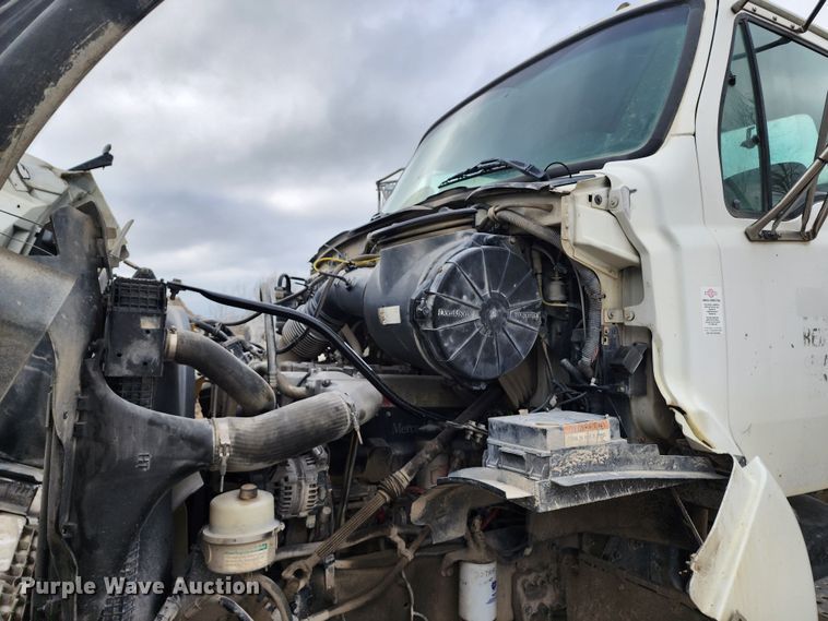 image for item DM4871 2007 Sterling LT9500  ready mix truck