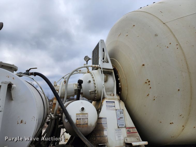 image for item DM4871 2007 Sterling LT9500  ready mix truck