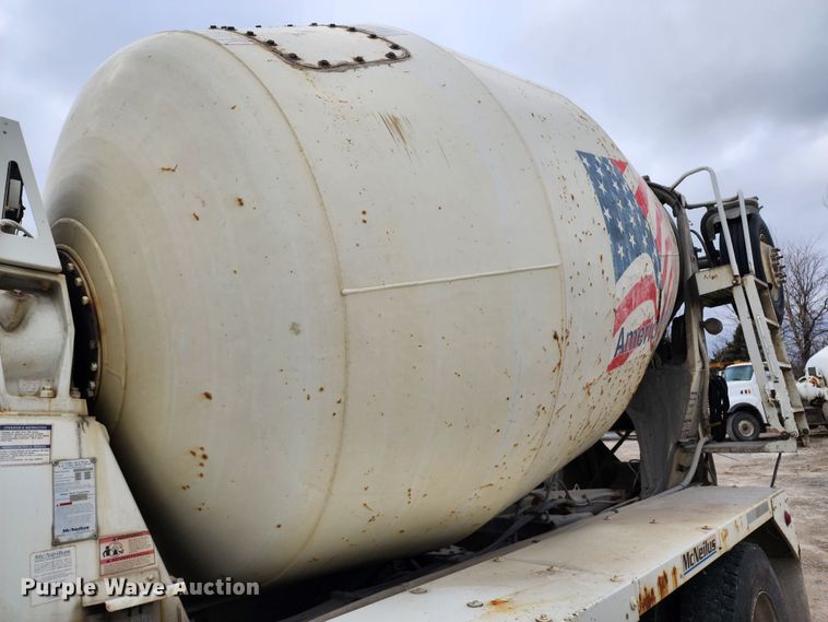 image for item DM4871 2007 Sterling LT9500  ready mix truck