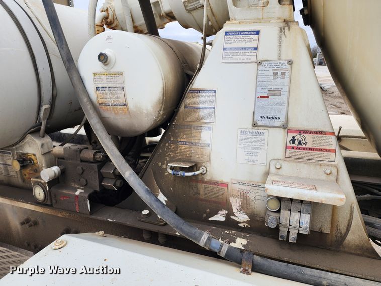 image for item DM4871 2007 Sterling LT9500  ready mix truck