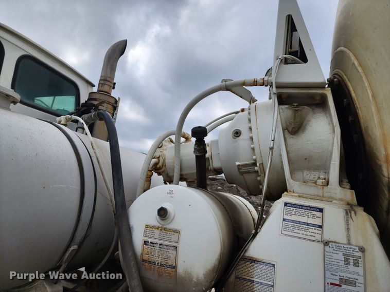 image for item DM4871 2007 Sterling LT9500  ready mix truck