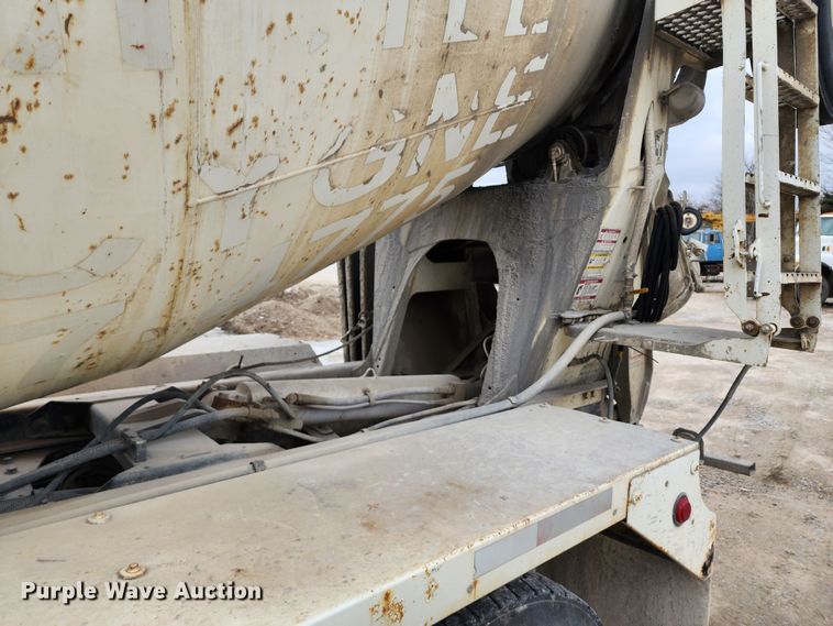 image for item DM4871 2007 Sterling LT9500  ready mix truck