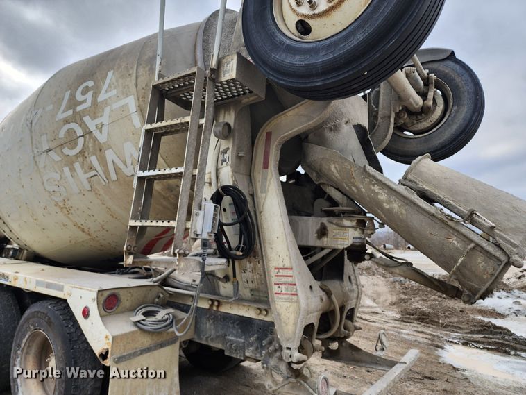 image for item DM4871 2007 Sterling LT9500  ready mix truck